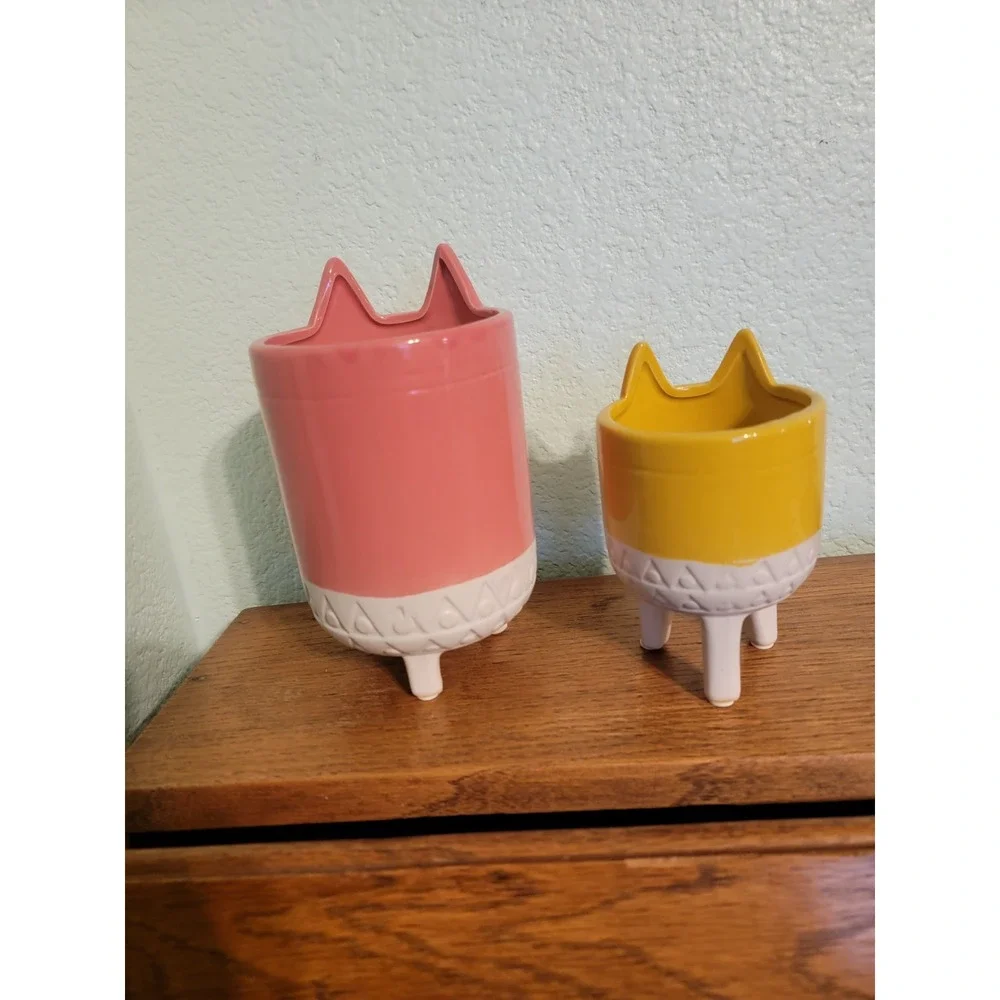 Three Hand Corp these adorable